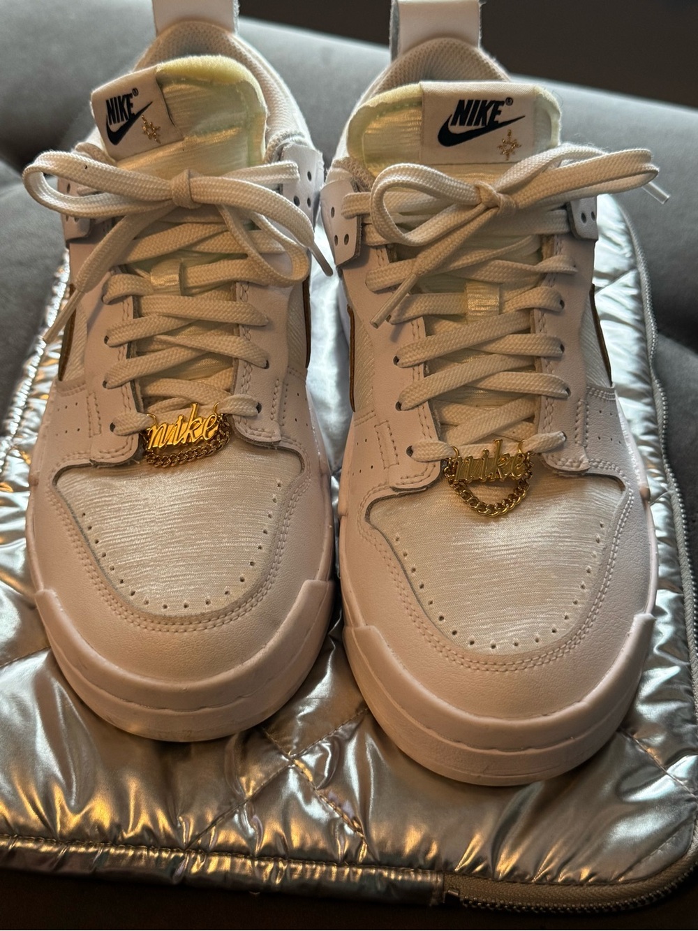 Nike White Leather Low-Top Sneakers with Gold Hardware Women’s 9.5 - Picture 11 of 11
